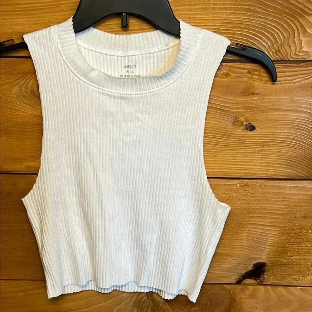Aerie Women’s ribbed white Cropped tank high neck M Summer Beach Y2K lightweight